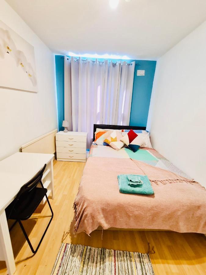 Stunning 3 Bedroom Flat In Stockwell Londra