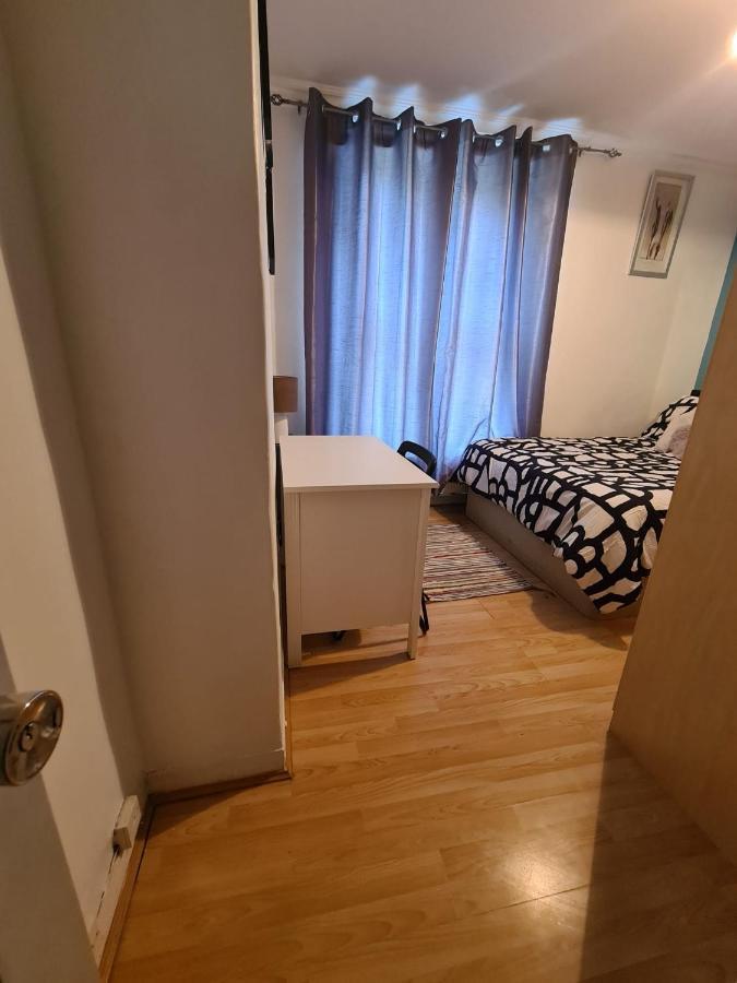 Stunning 3 Bedroom Flat In Stockwell Apartament